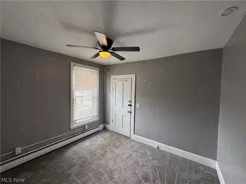 428 West Ave, Elyria, OH 44035 photo 5