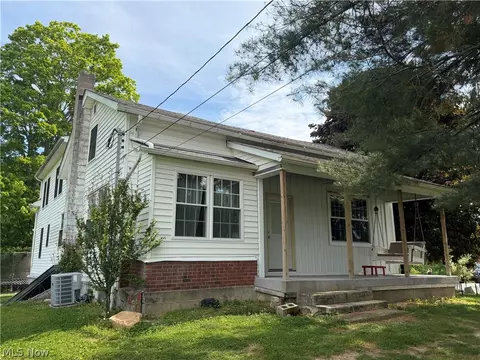 13166 Butternut Rd, Burton, OH 44021