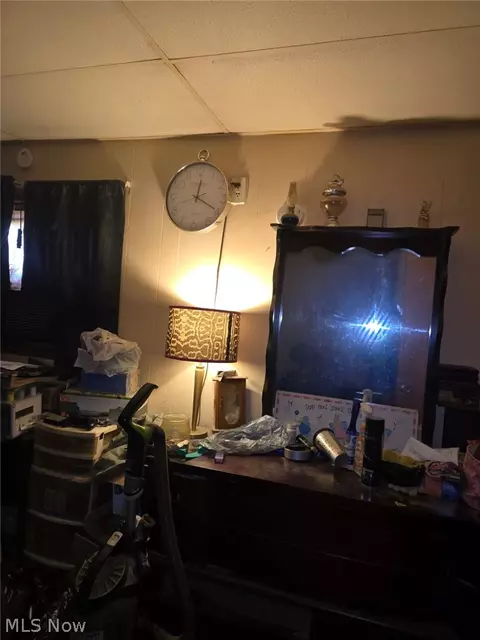 355 E Oregon Ave, Sebring, OH 44672 photo 5