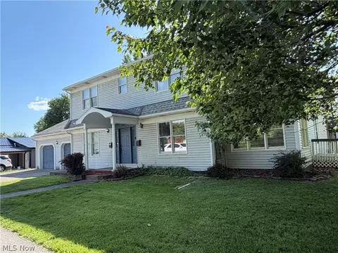 600 Schultz St #A & B, Parkersburg, WV 26101