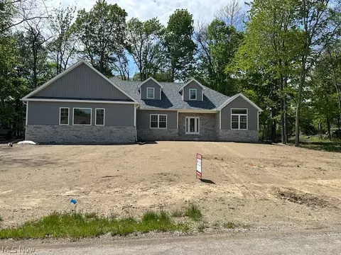 2791 Sylvan Rd, Geneva, OH 44041