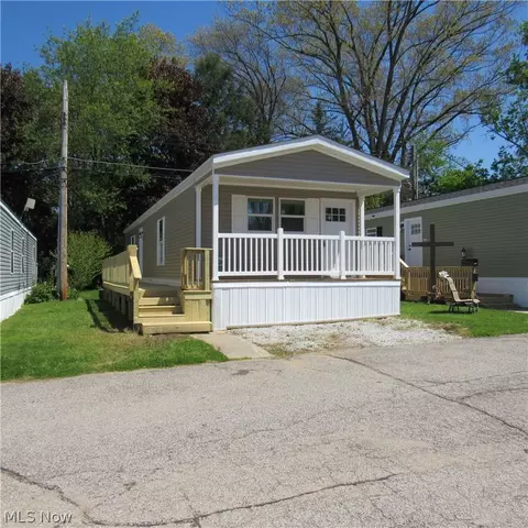 3785 S Main St #A14, New Franklin, OH 44319