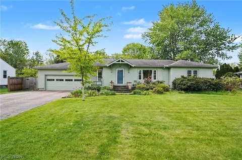 146 Habant Rd, Amherst, OH 44001