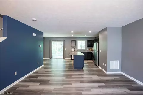 Entry Way - 291 Karson Dr, Akron, OH 44312 photo 1 of 4