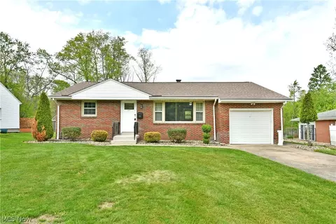 7623 Connelly Rd, Masury, OH 44438