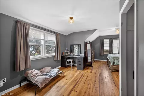 Bedroom - 2258 E 290th St, Wickliffe, OH 44092 photo 1 of 9