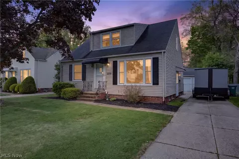 Exterior - 2258 E 290th St, Wickliffe, OH 44092 photo 3 of 11