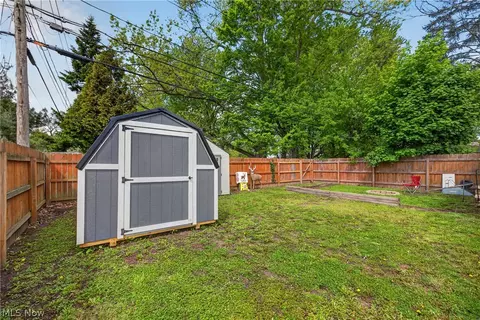 Exterior - 2258 E 290th St, Wickliffe, OH 44092 photo 8 of 11