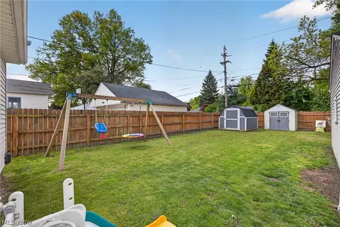Exterior - 2258 E 290th St, Wickliffe, OH 44092 photo 6 of 11
