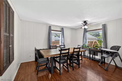 Dining - 2258 E 290th St, Wickliffe, OH 44092 photo 1 of 2