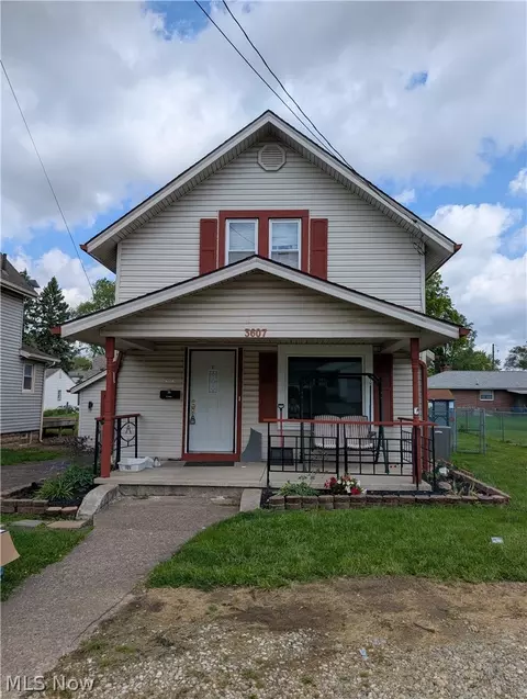 3607 SW Lotus Pl SW, Canton, OH 44710