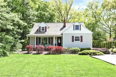 32207 Lake Rd, Avon Lake, OH 44012