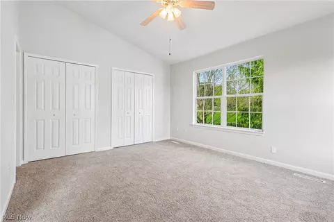 Bedroom - 1352 Meadow Run, Copley, OH 44321 photo 4 of 5