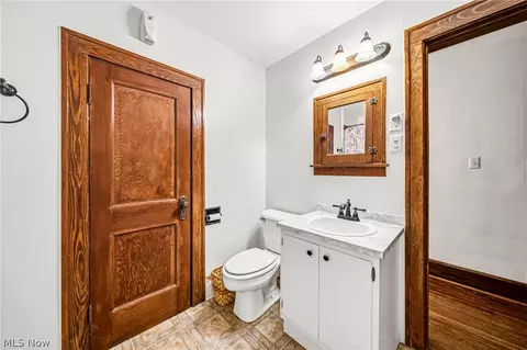 Bath - 1728 Harbor Ave, Ashtabula, OH 44004 photo 2 of 2
