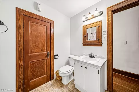 Bath - 1728 Harbor Ave, Ashtabula, OH 44004 photo 2 of 2