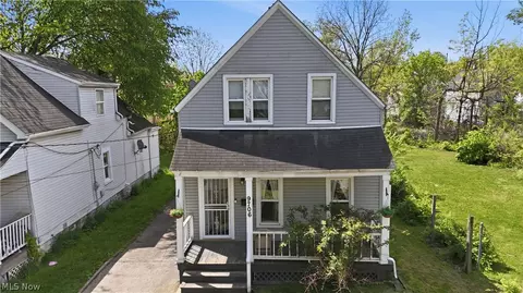 9706 Sophia Ave, Cleveland, OH 44104