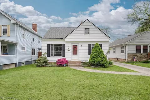 11104 Mccracken Rd, Garfield Heights, OH 44125