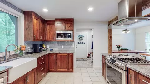 3771 Selnik Rd, Kent, OH 44240 photo 10