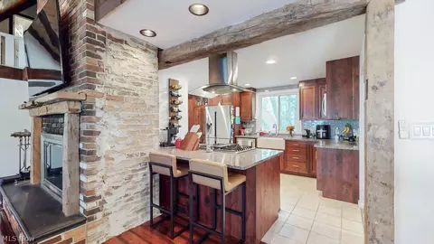 3771 Selnik Rd, Kent, OH 44240 photo 7