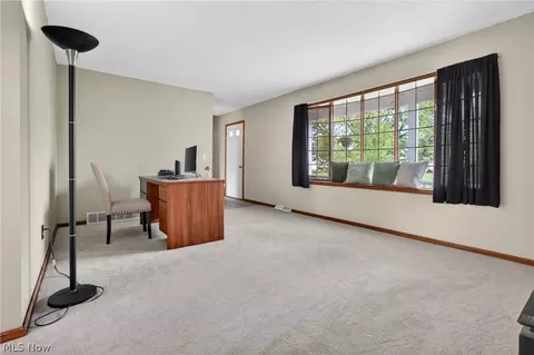 Living - 438 Hampton Dr, Elyria, OH 44035 photo 2 of 5