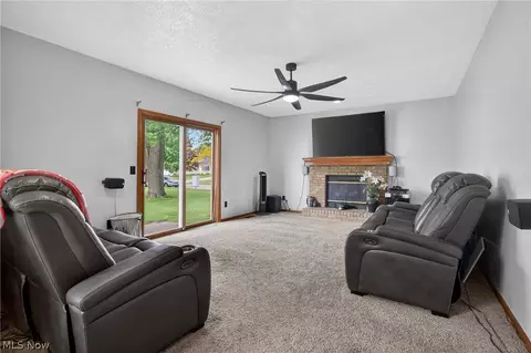 Living - 438 Hampton Dr, Elyria, OH 44035 photo 5 of 5