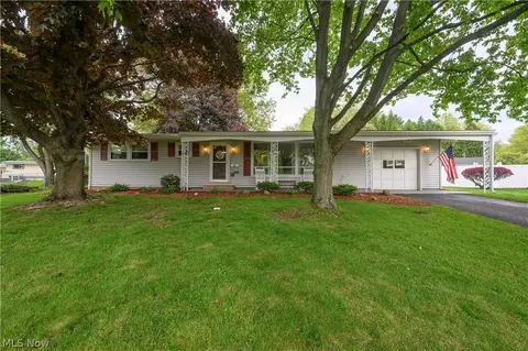 324 Lynn Cir NW, Canton, OH 44708