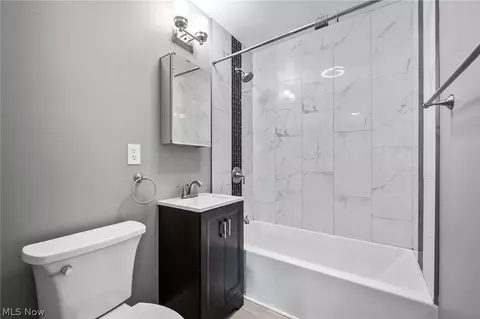 Bath - 468 E 305th St, Willowick, OH 44095 photo 1 of 2