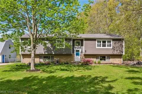 1570 N County Line Rd, Madison, OH 44057