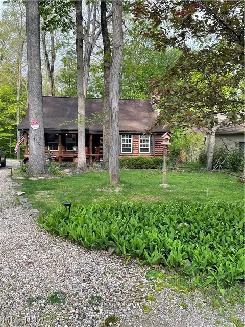 410 Apple Hill Dr N, Howard, OH 43028