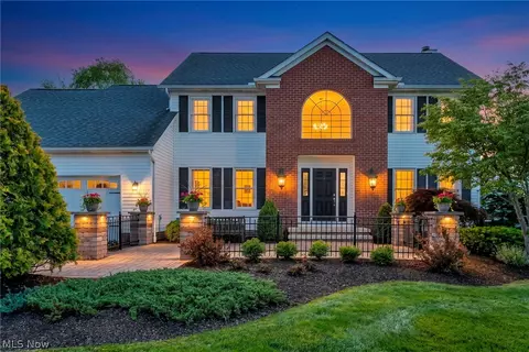 11395 Somerset Trl, Concord Twp, OH 44077
