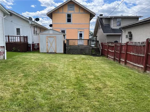 Exterior - 26 2nd St, Beech Bottom, WV 26030 photo 3 of 3