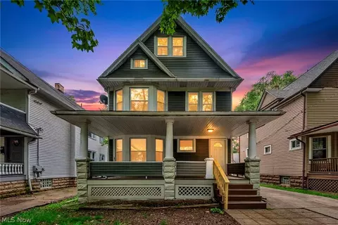 3250 W 99th St, Cleveland, OH 44102