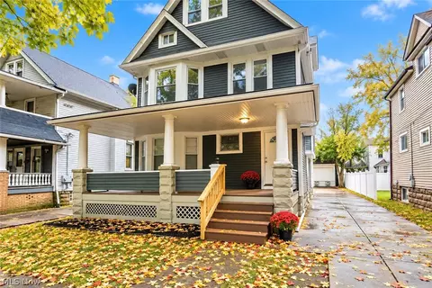 3250 W 99th St, Cleveland, OH 44102