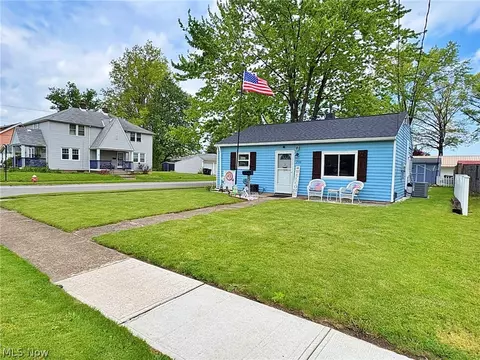 700 Clark St, Elyria, OH 44035 photo 2