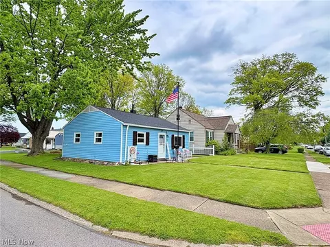 700 Clark St, Elyria, OH 44035 photo 3