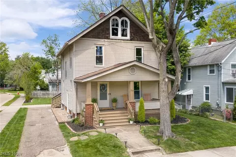 217 Bachtel St SE, North Canton, OH 44720