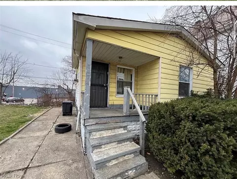 3474 E 145th St, Cleveland, OH 44120