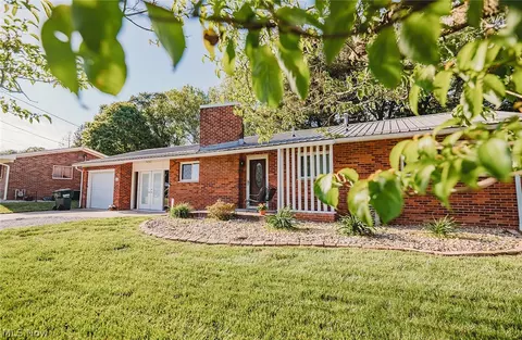 301 Bohl Dr, Marietta, OH 45750