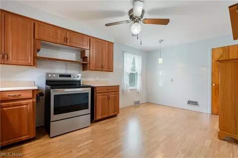 Kitchen - 814 Lakeview Ave NW, Canton, OH 44708 photo 3 of 3