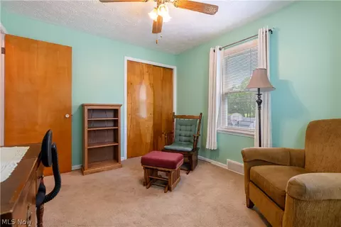 Bedroom - 814 Lakeview Ave NW, Canton, OH 44708 photo 4 of 8