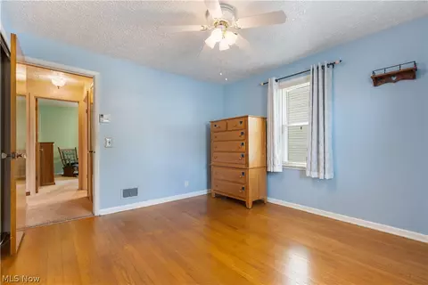 Bedroom - 814 Lakeview Ave NW, Canton, OH 44708 photo 2 of 8
