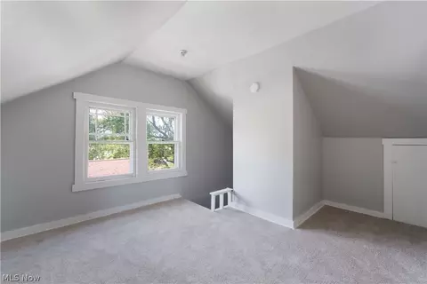 Bedroom - 51 Indianola Rd, Youngstown, OH 44512 photo 6 of 7
