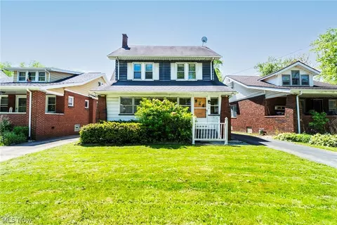 51 Indianola Rd, Youngstown, OH 44512