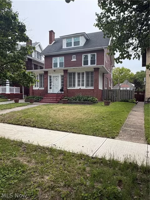 1070 Parkside Rd, Cleveland, OH 44108