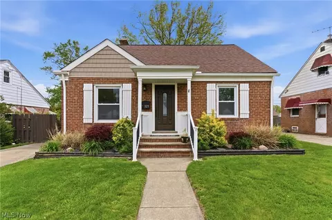 325 E 326th St, Willowick, OH 44095