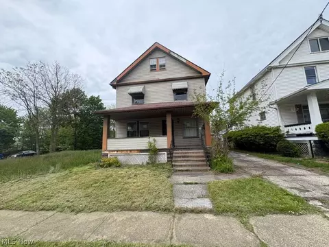 7901 New York Ave, Cleveland, OH 44105