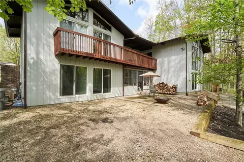 Exterior - 873 Old Spring Rd, Copley, OH 44321 photo 4 of 10