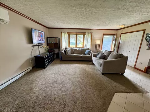 126 Valley Forge Cir, Elyria, OH 44035 photo 2