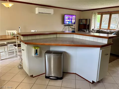 126 Valley Forge Cir, Elyria, OH 44035 photo 9