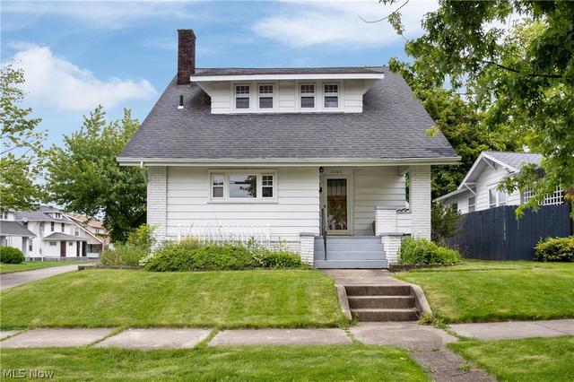 2206 S Linden Ave, Alliance, OH 44601